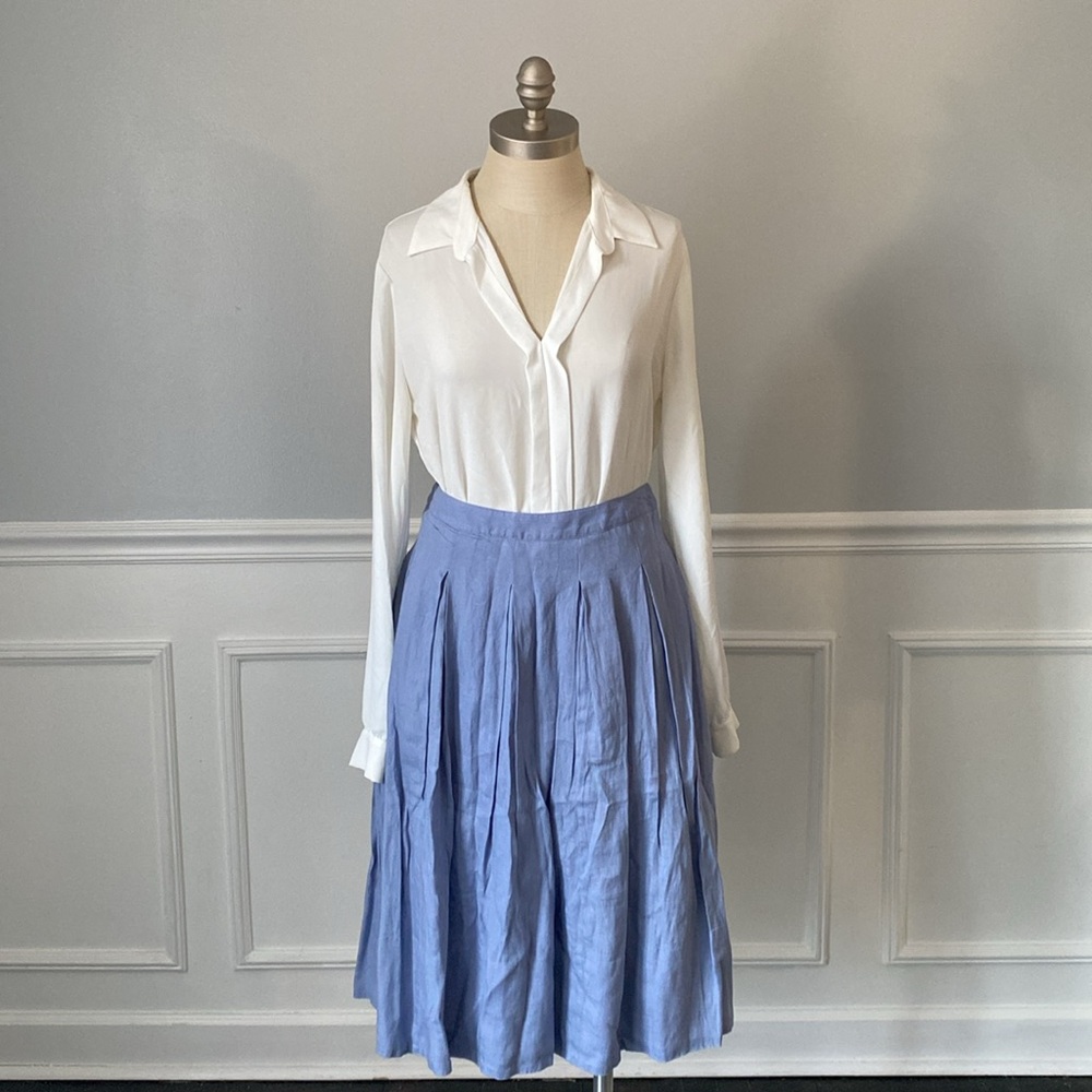 Women’s Pleated Midi Skirt in Light Periwinkle